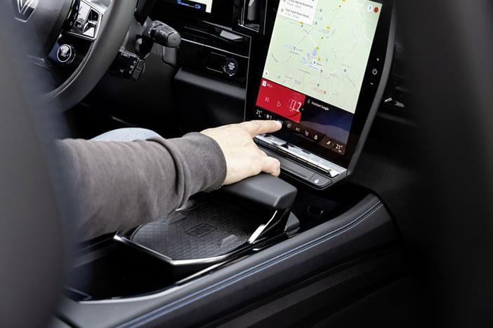 HyundaiTucsonRenaultAustralTest15