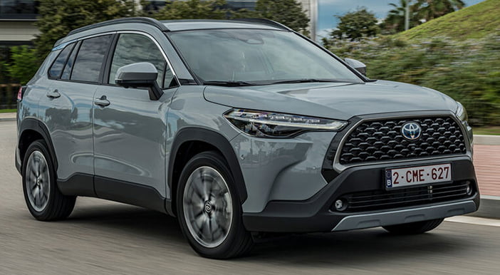 ToyotaCorollaCrossTest15