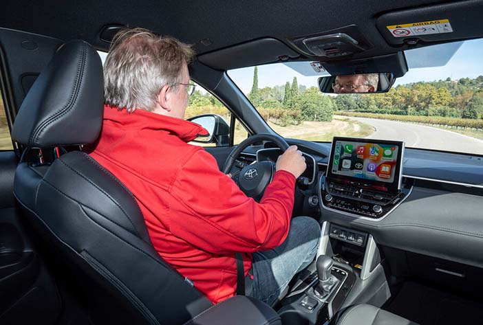 ToyotaCorollaCrossTest3
