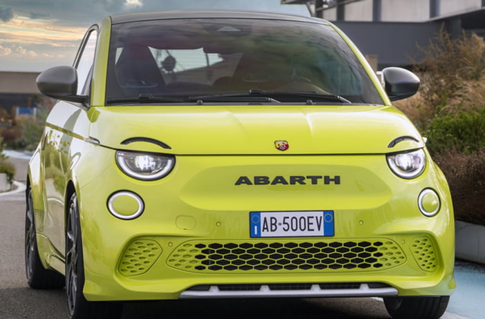 Abarth500eInDetail9