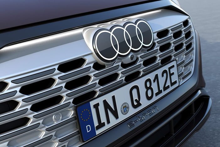 AudiQ8eTron7