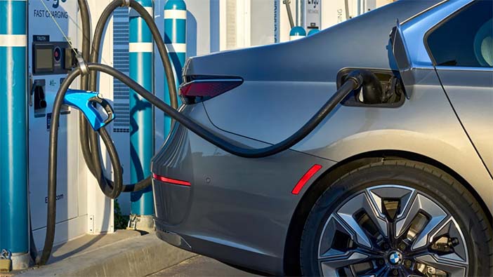 BMWi7test10