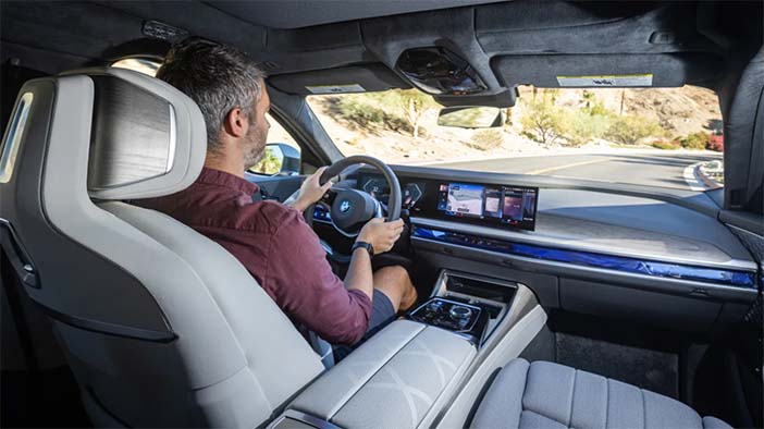 BMWi7test3
