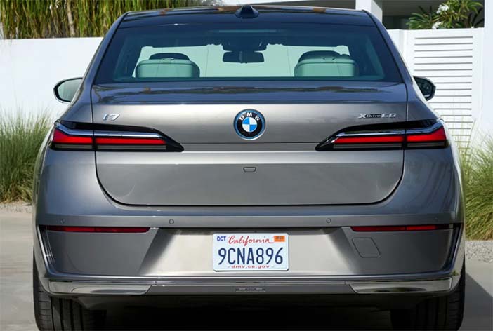 BMWi7test8