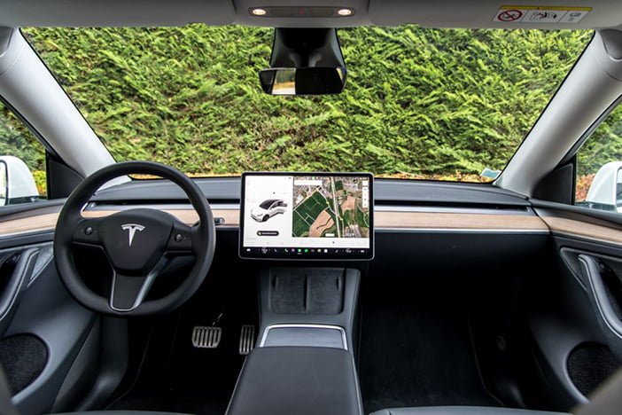 KiaEV6TeslaModelY11