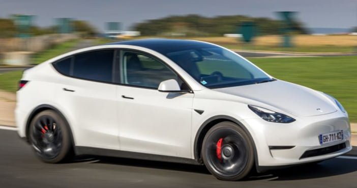 KiaEV6TeslaModelY29