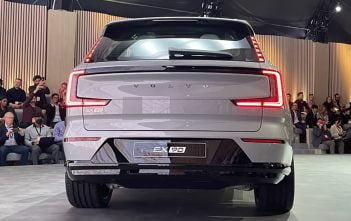 VolvoEX90Live