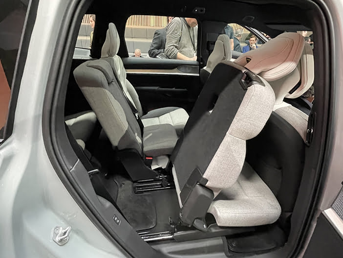 VolvoEX90Live10