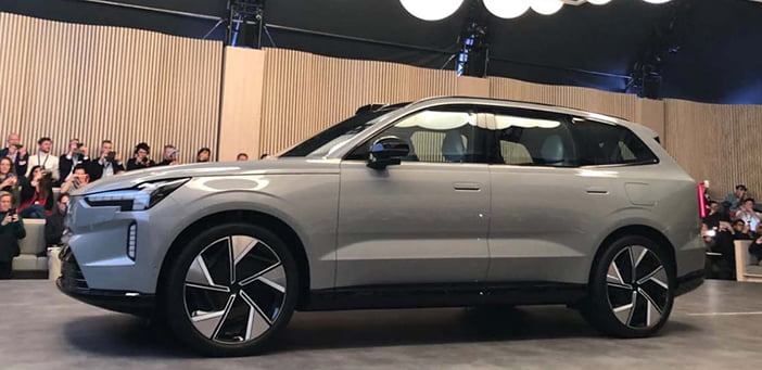 VolvoEX90Live4