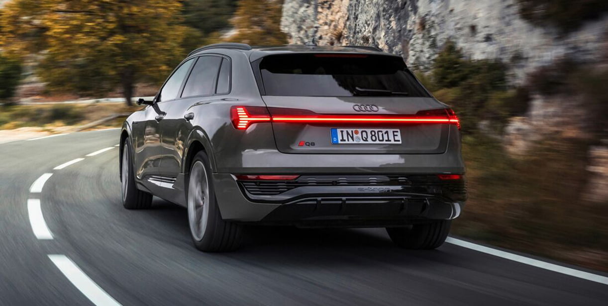 AudiQ8eTron35