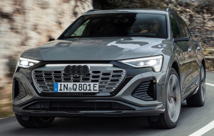 AudiQ8eTron36