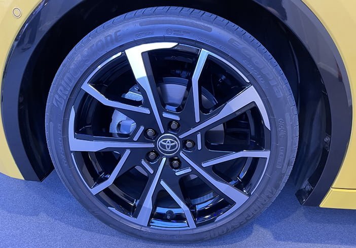 ToyotaPriusLive6