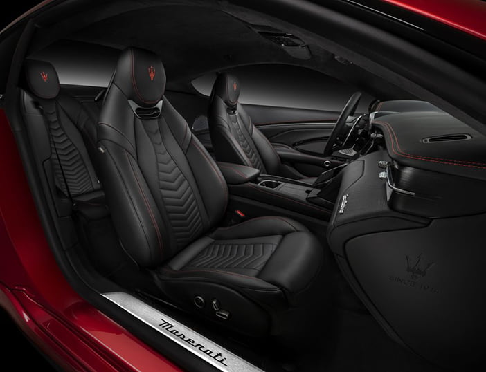 MaseratiGranTurismoDashboard22