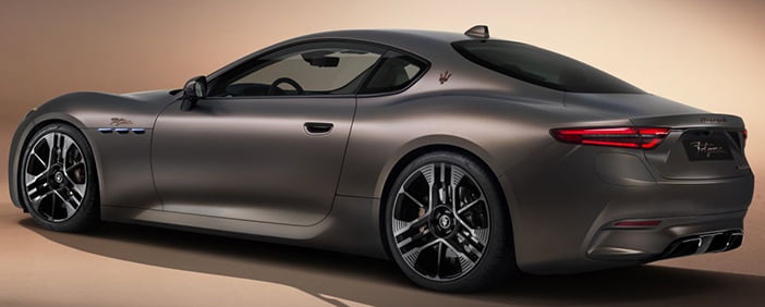 MaseratiGranTurismoDashboard23