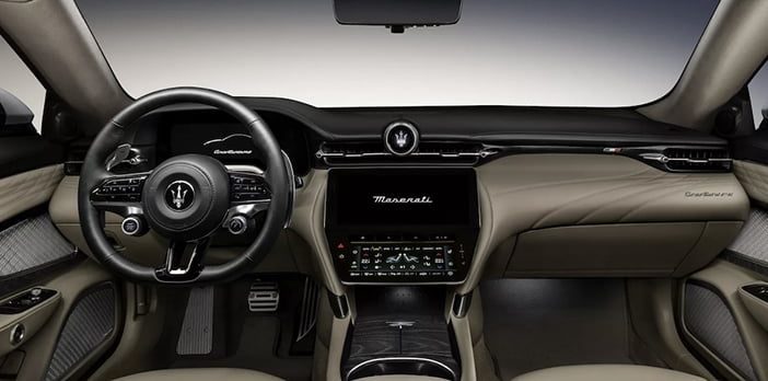 MaseratiGranTurismoDashboard3
