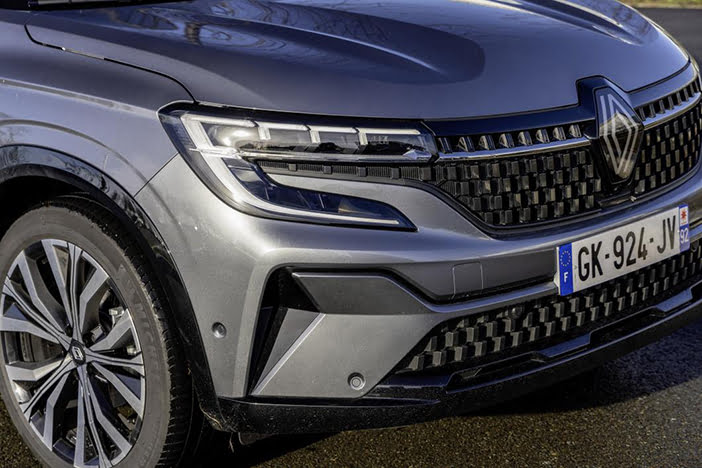 Peugeot408RenaultAustral11