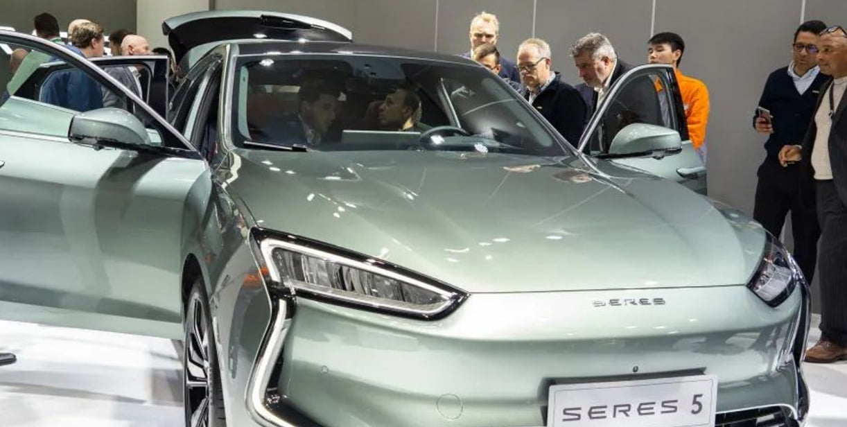 Tweede kans voor Seres Seres5Brussel2Live