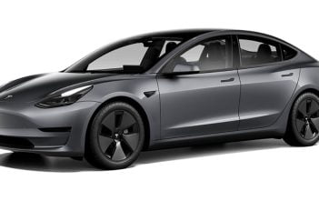 TeslaModel3witteAchtergrond