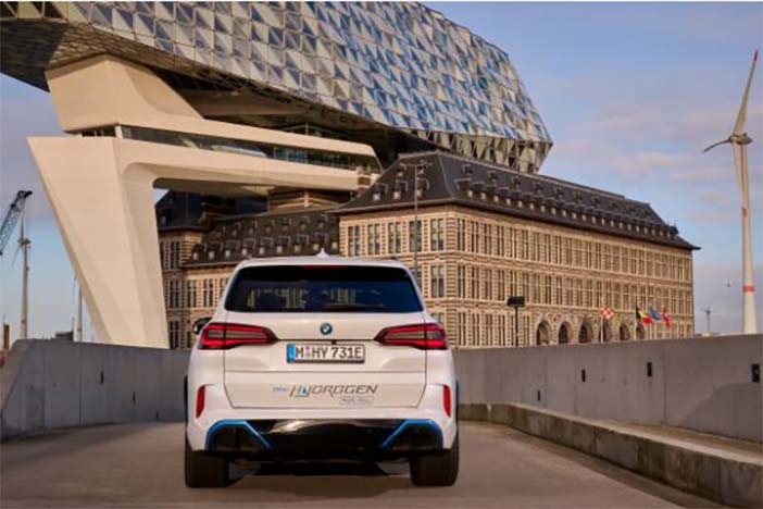 BMWiX5Hydrogen2