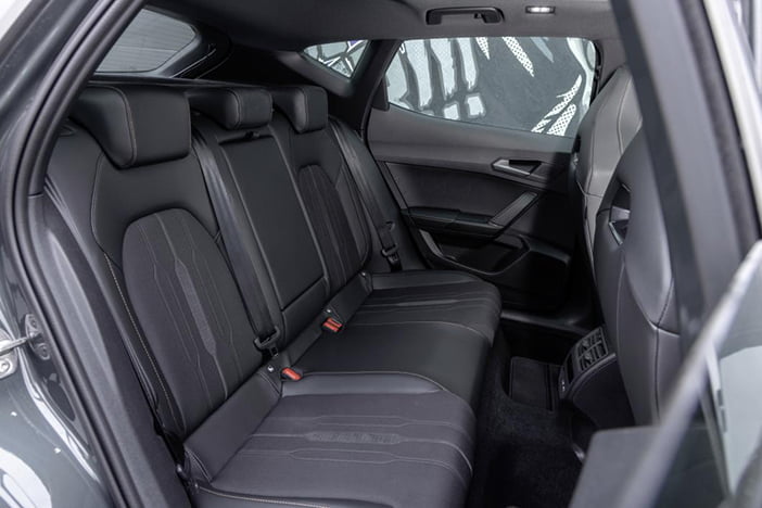 CupraFormentorPeugeot408test15