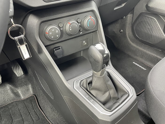 DaciaJoggerEtechHybridTest7