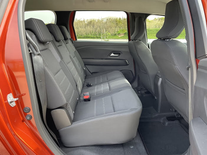 DaciaJoggerEtechHybridTest9