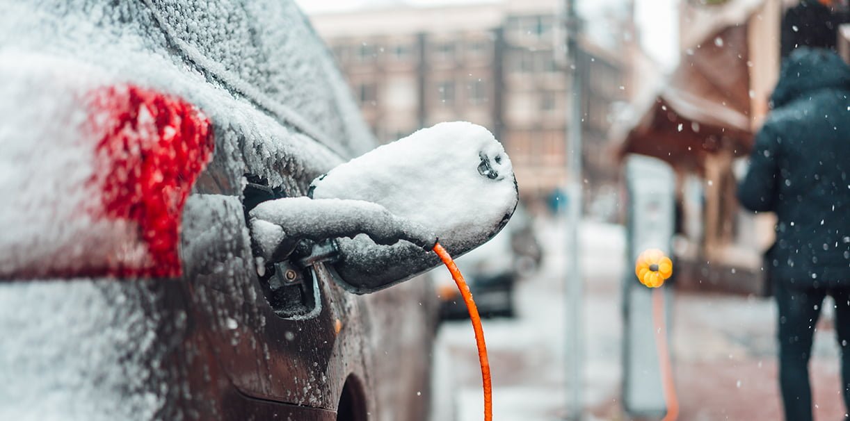 Electric car plug charging in the winter