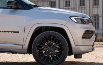 JeepCompassNightEagle2
