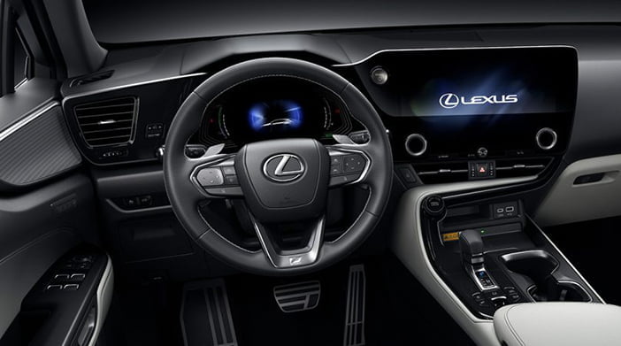 LexusNX4