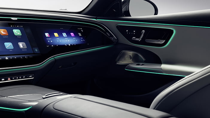 MercedesBenzEklasseDashboard2