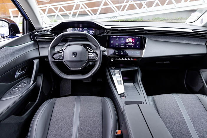 Peugeot308VolkswagenGolf14