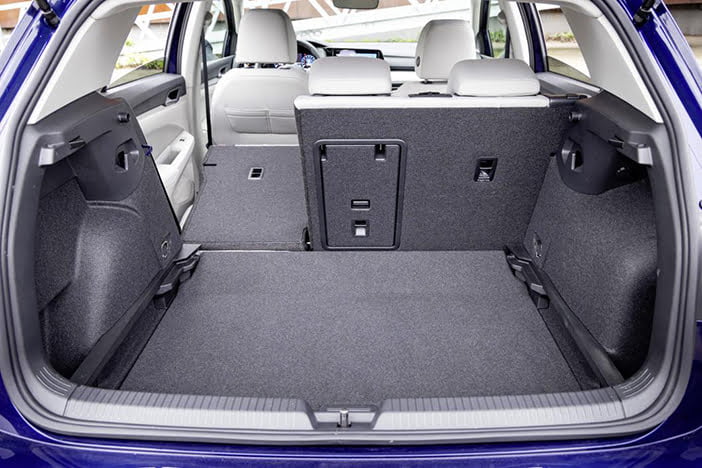 Peugeot308VolkswagenGolf19