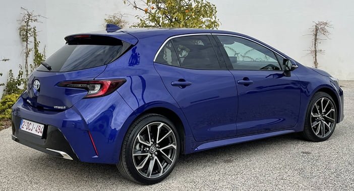 ToyotaCorollaHybridTest
