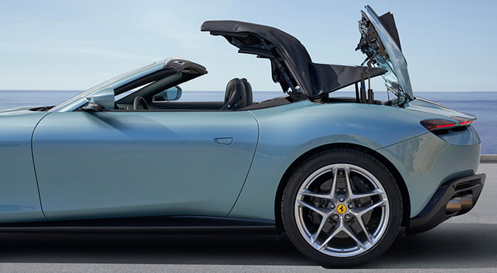 FerrariRomaSpider11
