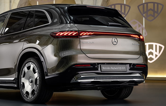 MercedesMaybachEQSsuv11