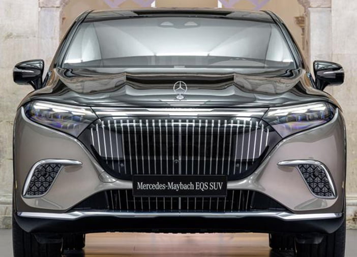 MercedesMaybachEQSsuv18