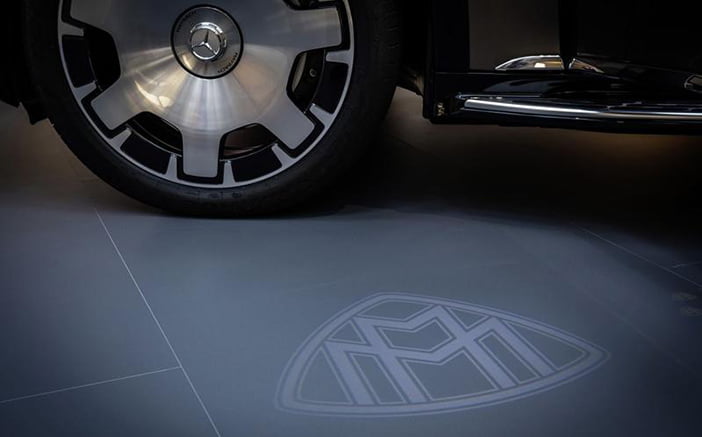 MercedesMaybachEQSsuv19