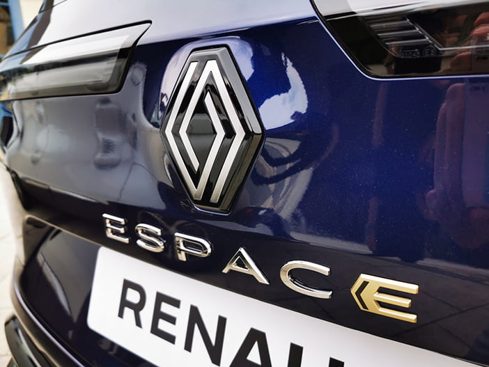 Peugeot5008RenaultEspace21