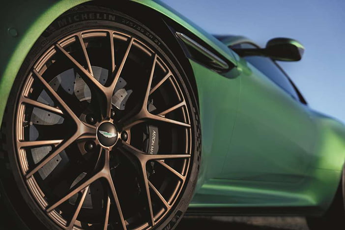 AstonMartinDB12f