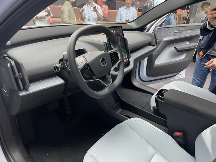 VolvoEX30c