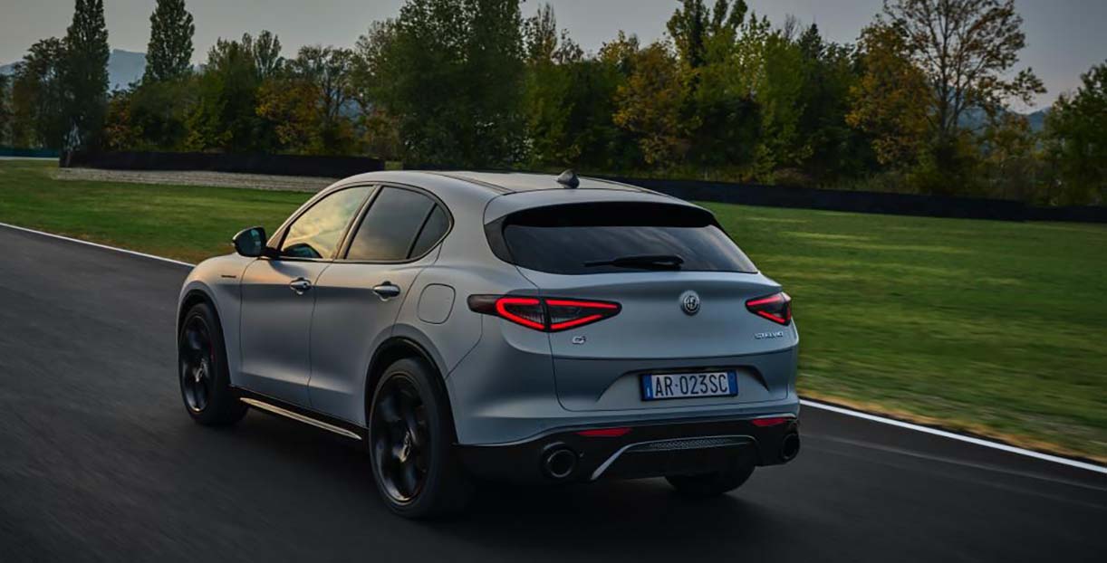 Prijs vergelijking Alfa Romeo Stelvio Quadrifoglio AlfaRomeoStelvioFaceliftPrijs9