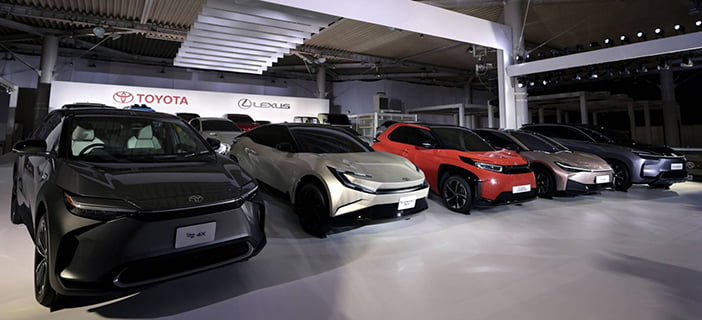 Toyota Motor President Akio Toyoda Announces EV Battery Strategies