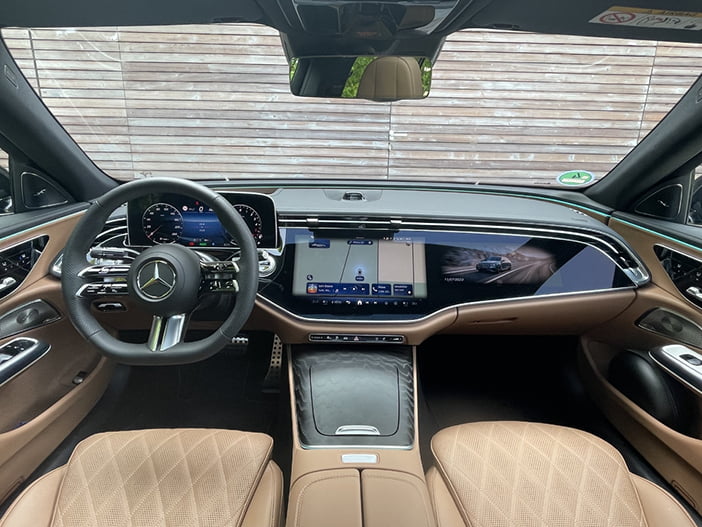 MercedesBenzEklasse17