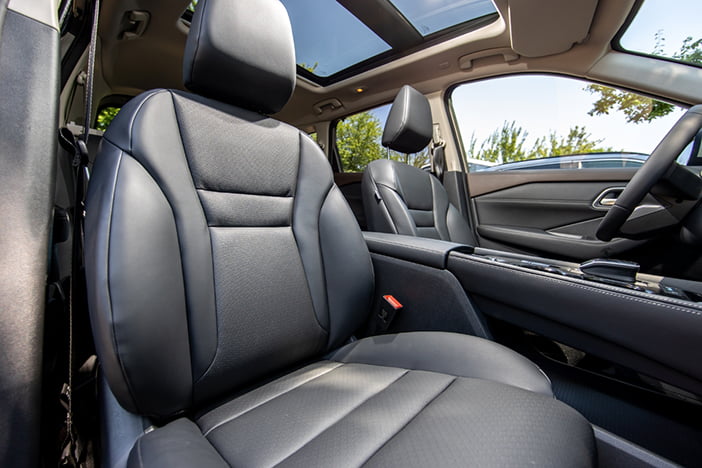 NissanXtrailToyotaRAV4p