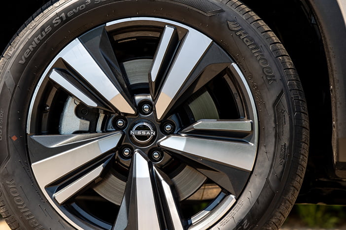 NissanXtrailToyotaRAV4u