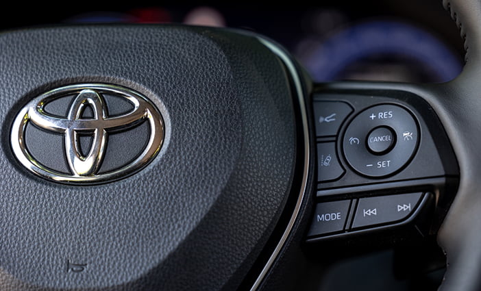 NissanXtrailToyotaRAV4y