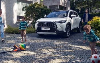 ToyotaCorollaCross2