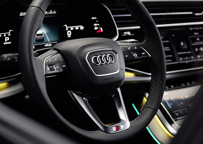 AudiQ8o