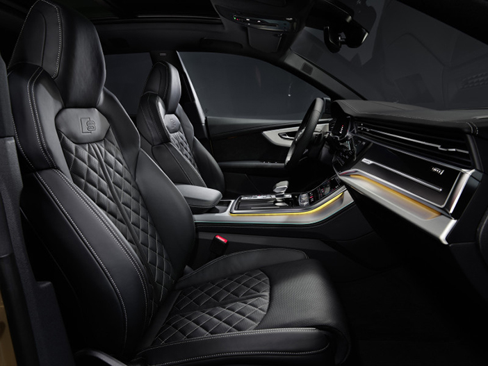 AudiQ8s