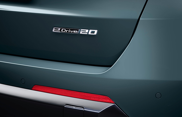 BMWiX1eDrive20c